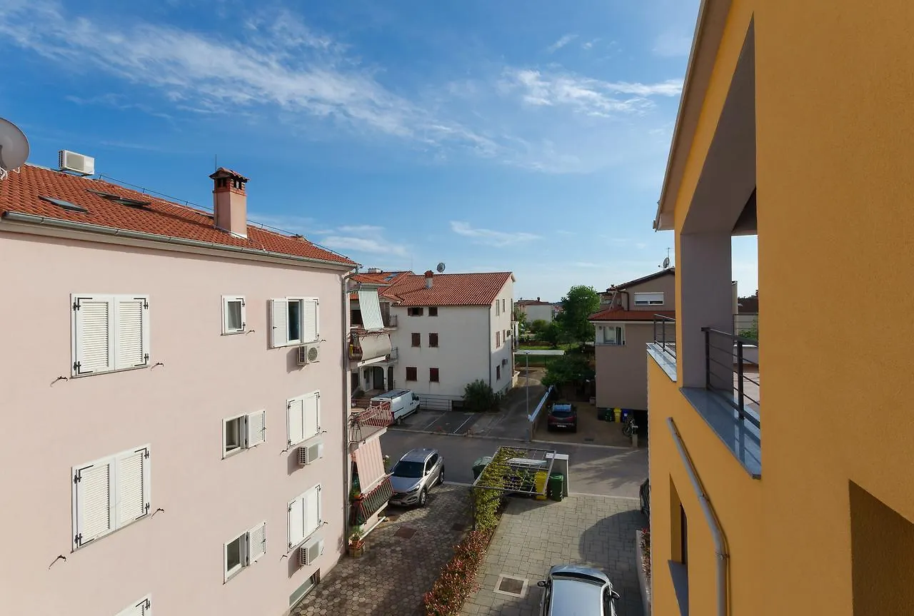 Apartment Goran روفينج
