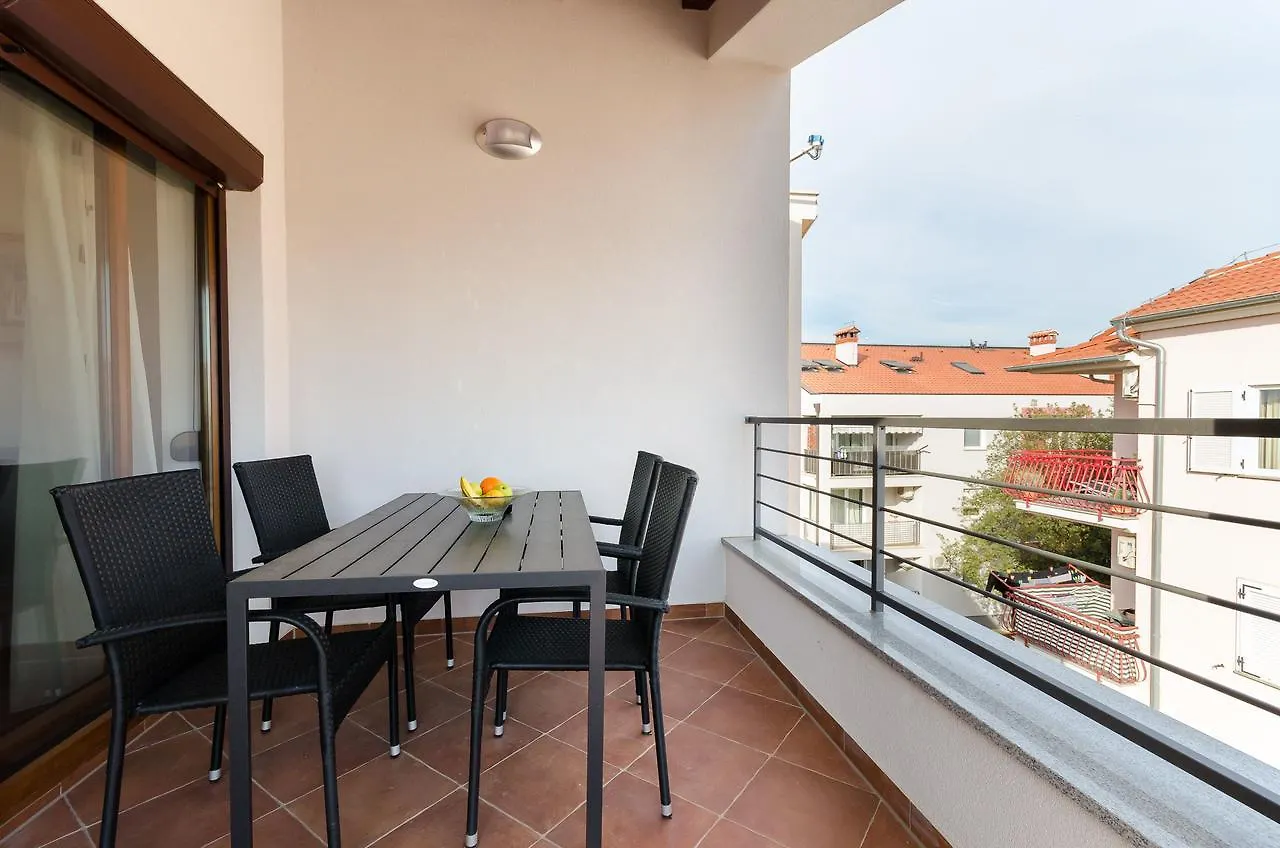 Apartment Goran روفينج